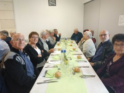 repas seniors octobre 2021 (2).jpg